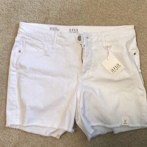 New Jeanshorts, white denim with spandex, inseam is 5 inches